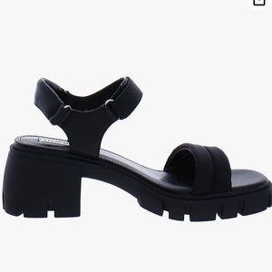 Steve Madden Womens Louella Ankle Strap Lugged Sole Block Heel